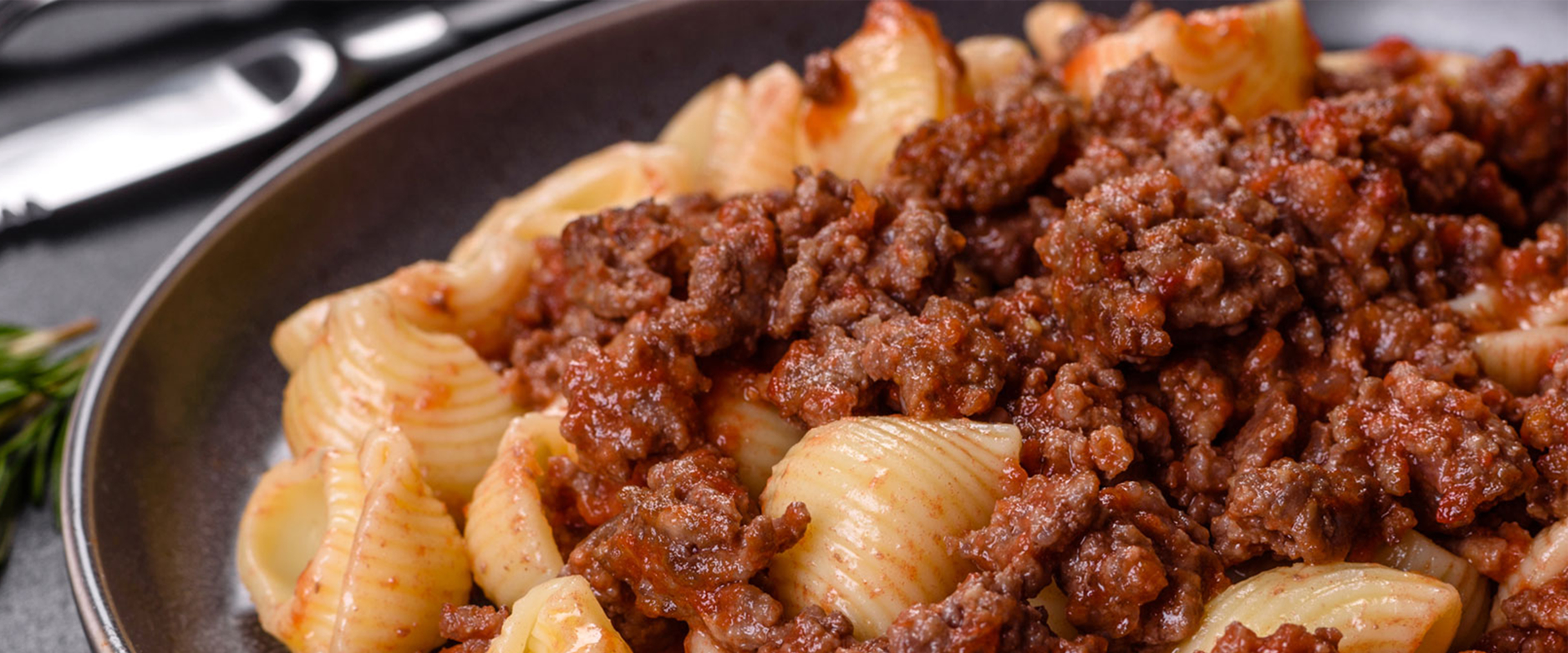 KHÔNG GIAN RỘNG RÃI THOÁNG MÁT MENU PHONG PHÚ ĐA DẠNG